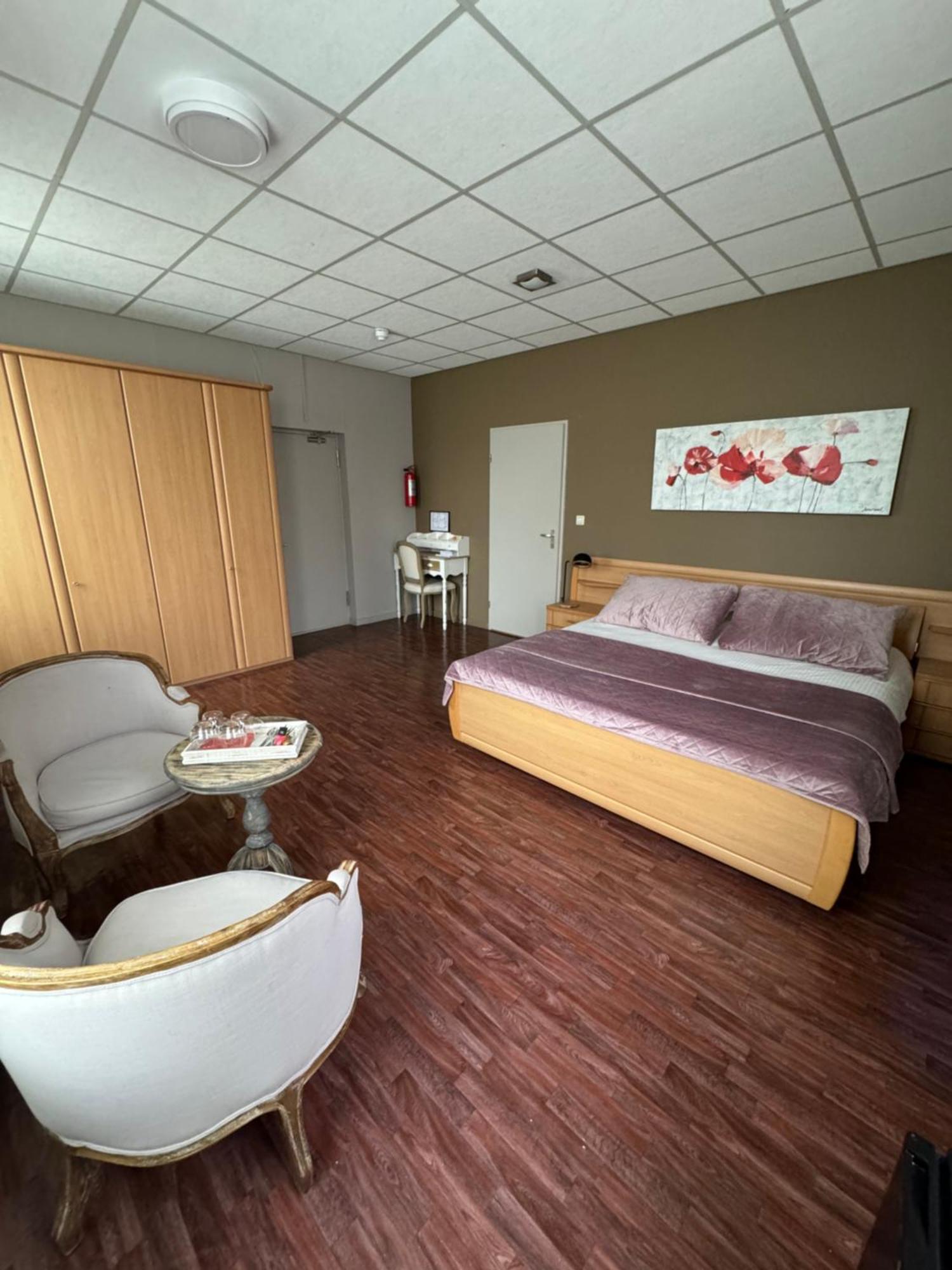 Ouwe Schuure Bed and Breakfast Sluis Buitenkant foto