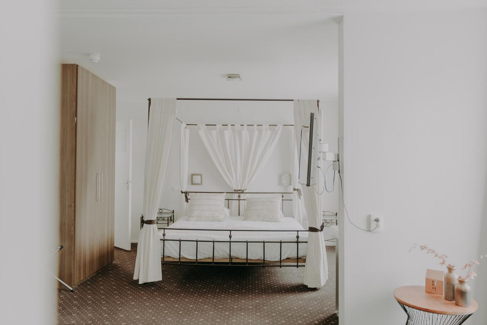 Ouwe Schuure Bed and Breakfast Sluis Buitenkant foto